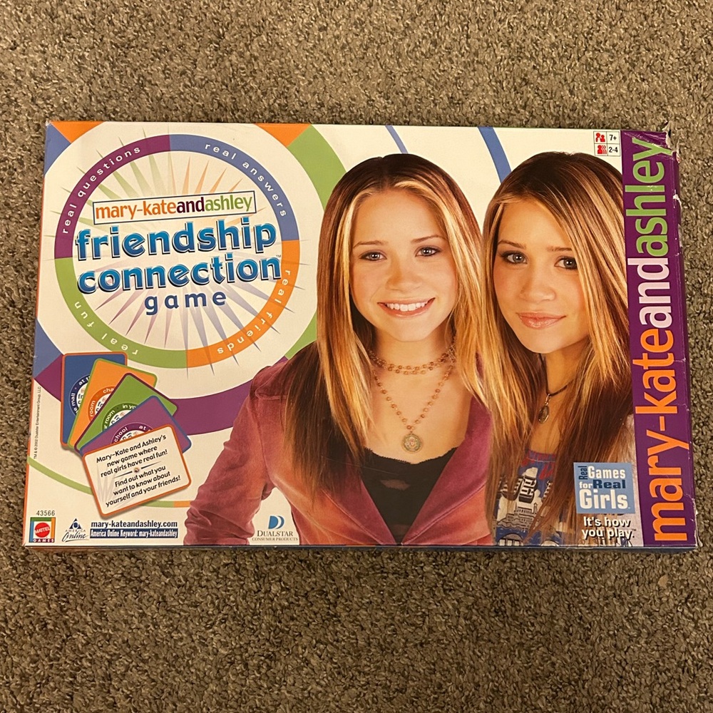 Vintage 2002 Mary-Kate and Ashley Friendship Connection Board Game - Collectible